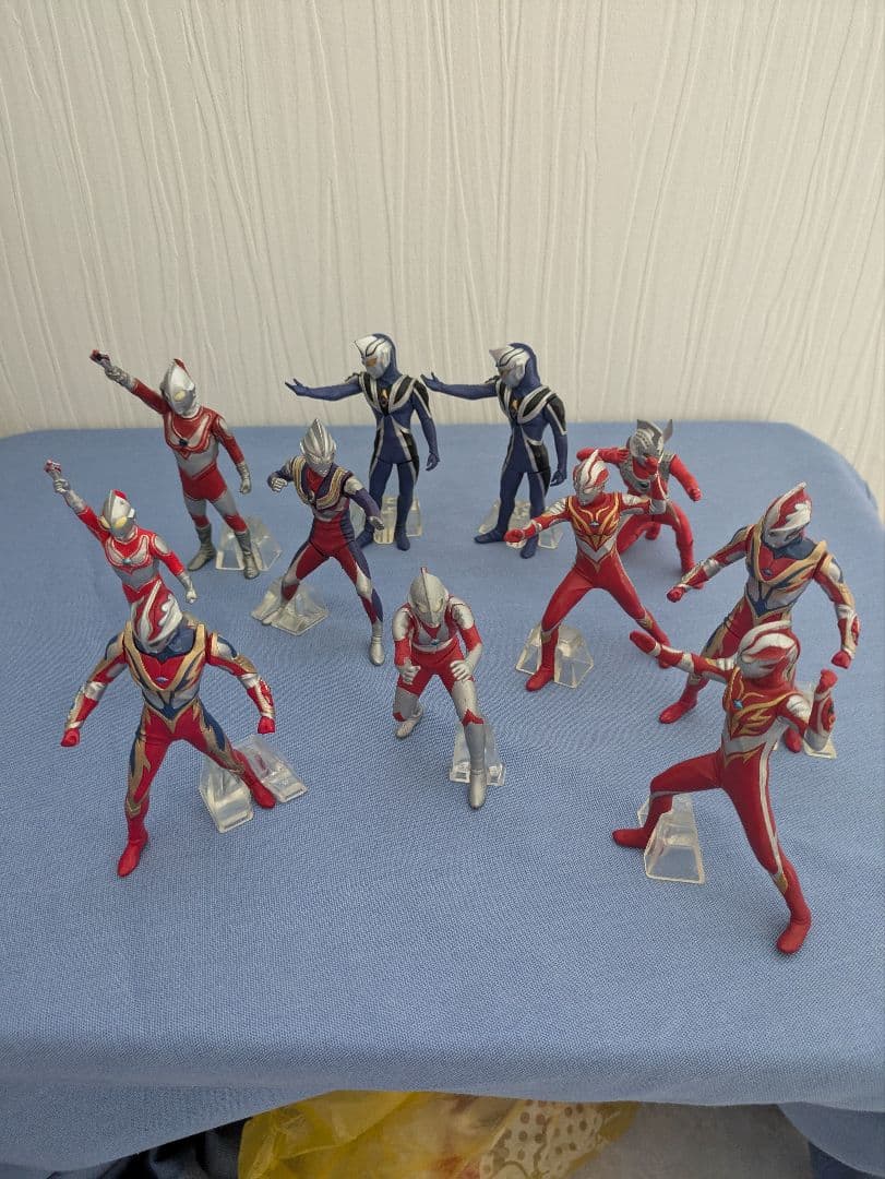 ウルトラマンガチャポン色々　１１体