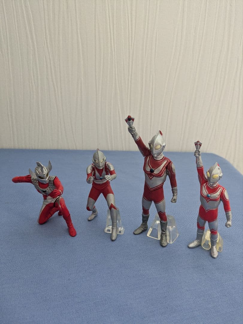 ウルトラマンガチャポン色々　１１体