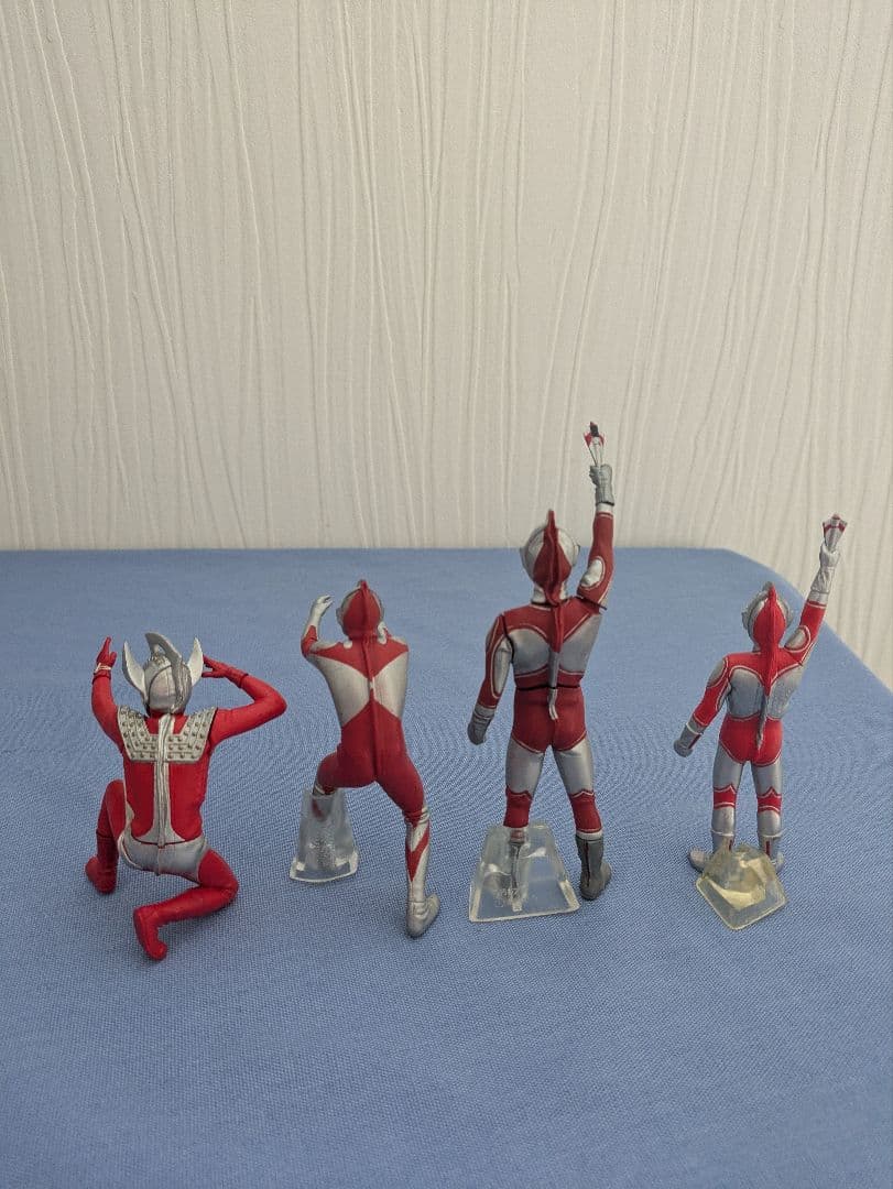 ウルトラマンガチャポン色々　１１体