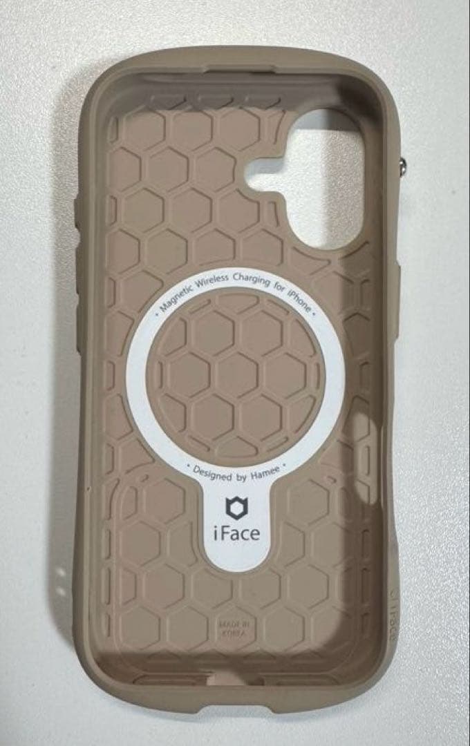 【美品】Apple iPhone16 128GB SIMフリー