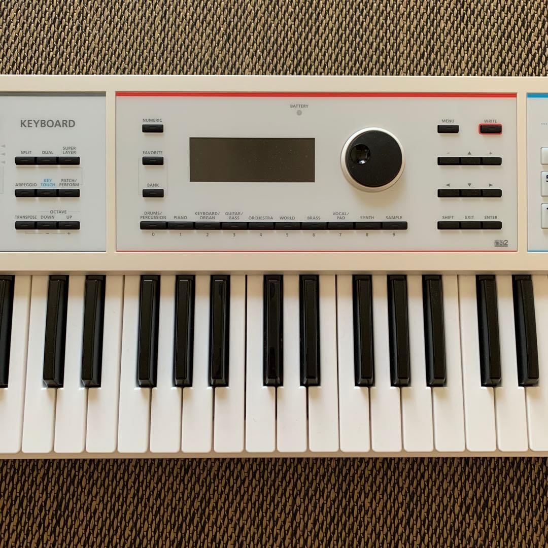 鍵盤楽器 Roland JUNO-DS61 W
