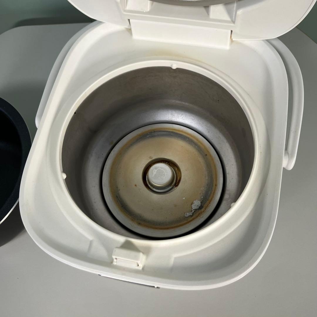 【2024年製】タイガーマイコンジャー炊飯器 3号 ホワイト JBS-A055