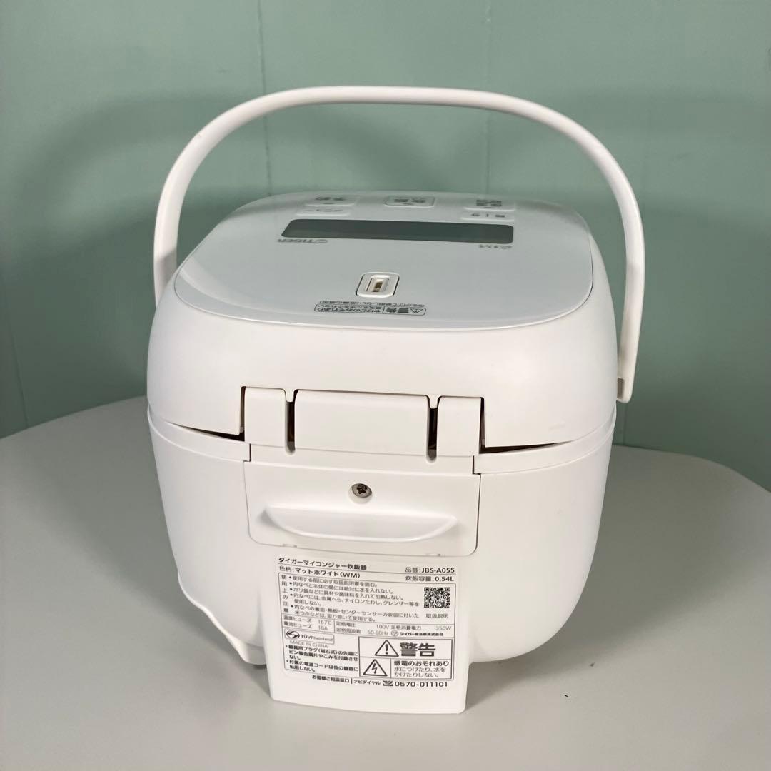 【2024年製】タイガーマイコンジャー炊飯器 3号 ホワイト JBS-A055
