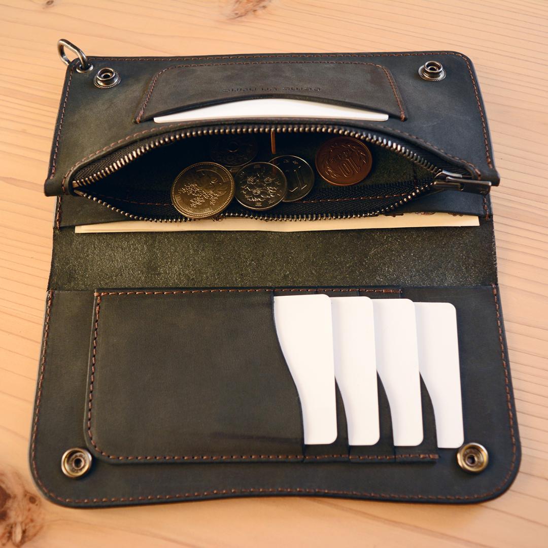 育てる艶革 ロング トラッカーウォレット イタリアンレザー