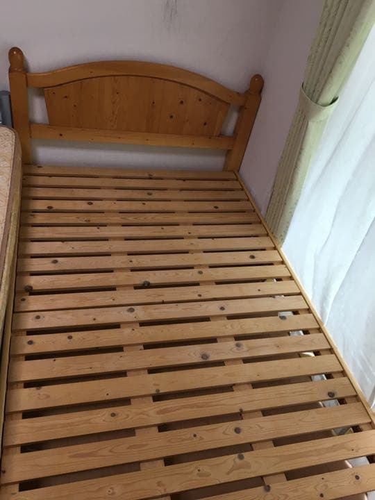 セミダブルベッド2個