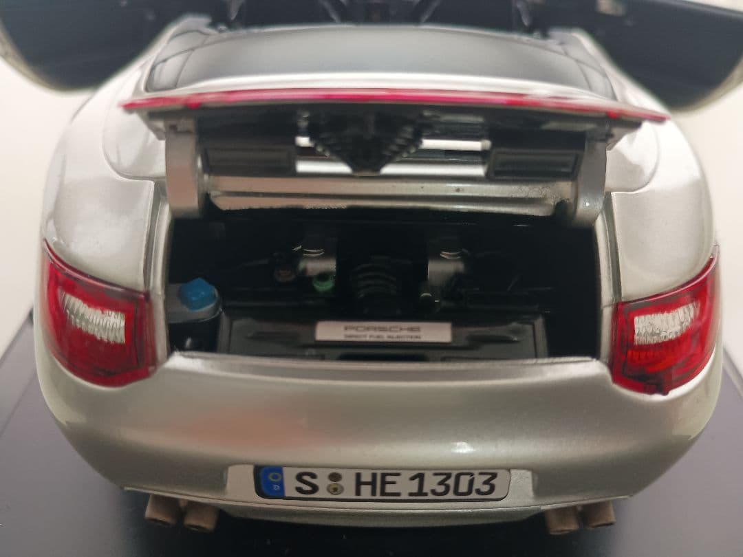 ノレブ NOREV ポルシェ 911 カレラ4S 997-2 2008 1/18