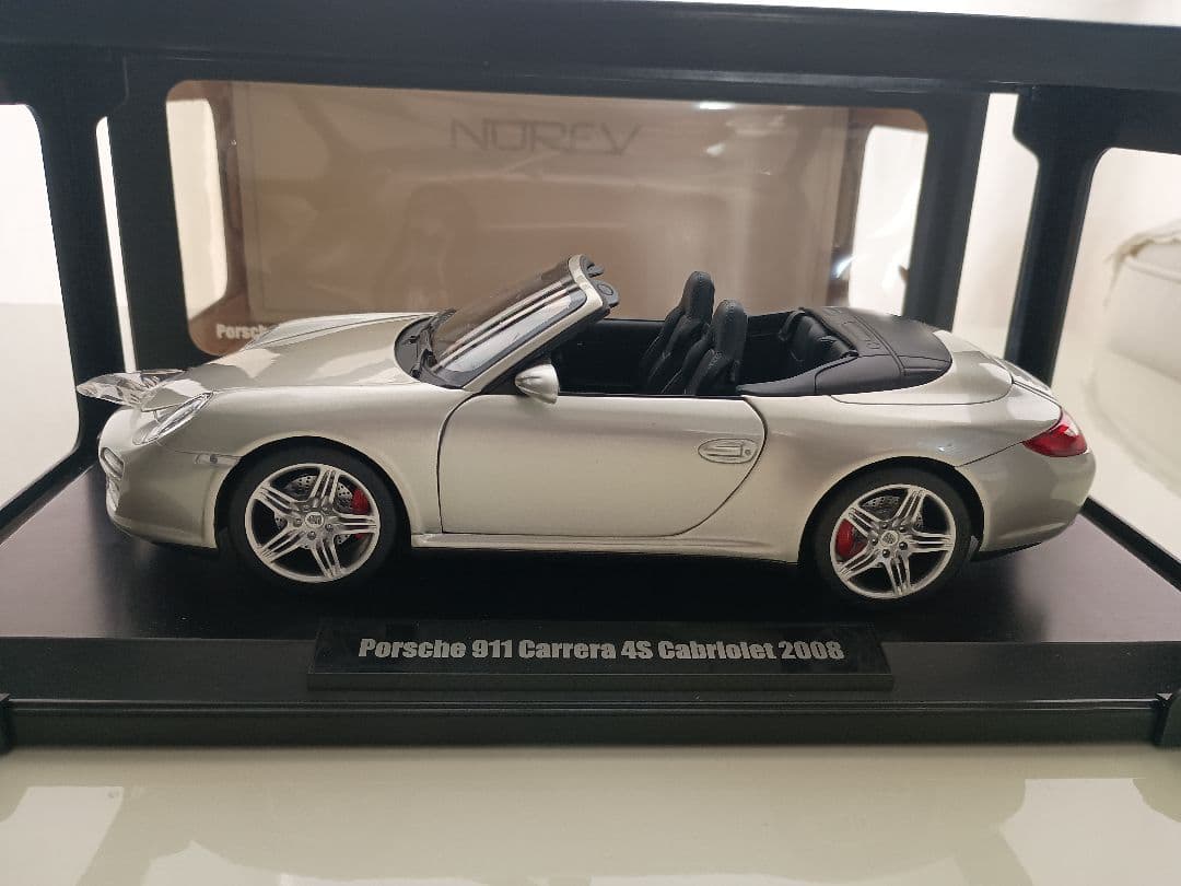 ノレブ NOREV ポルシェ 911 カレラ4S 997-2 2008 1/18