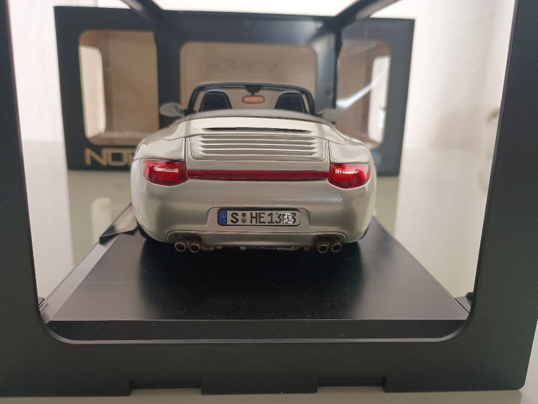 ノレブ NOREV ポルシェ 911 カレラ4S 997-2 2008 1/18