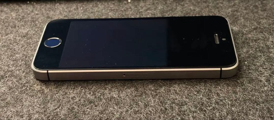動作品 iPhone SE1 SE 第1世代 グレイ 16GB