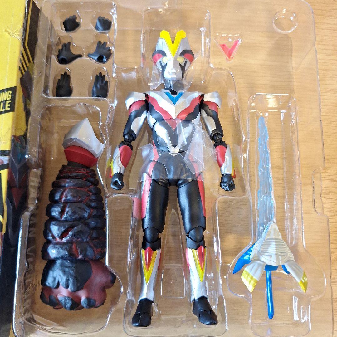 【最安値】 S.H.Figuarts フィギュアーツ ウルトラマンビクトリー
