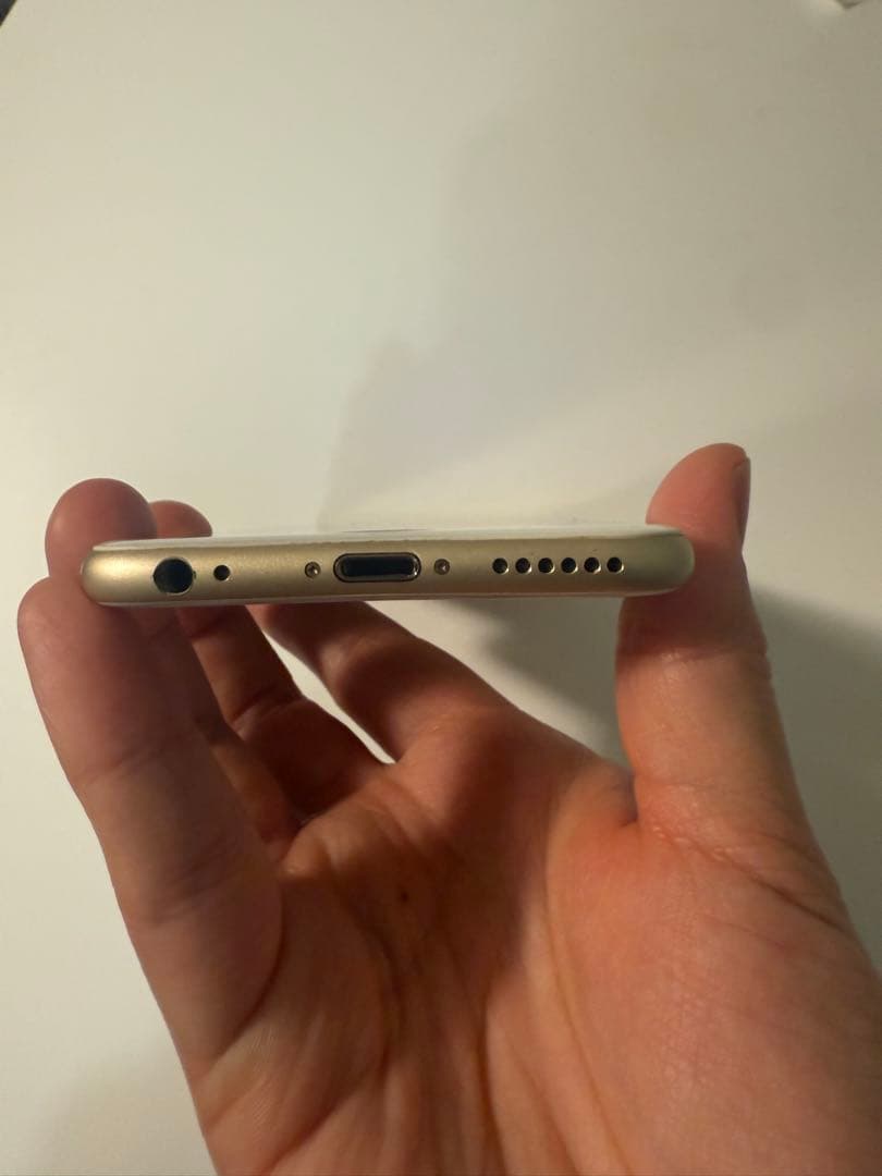 【即購入OK】iPhone 6s 32GB ゴールド