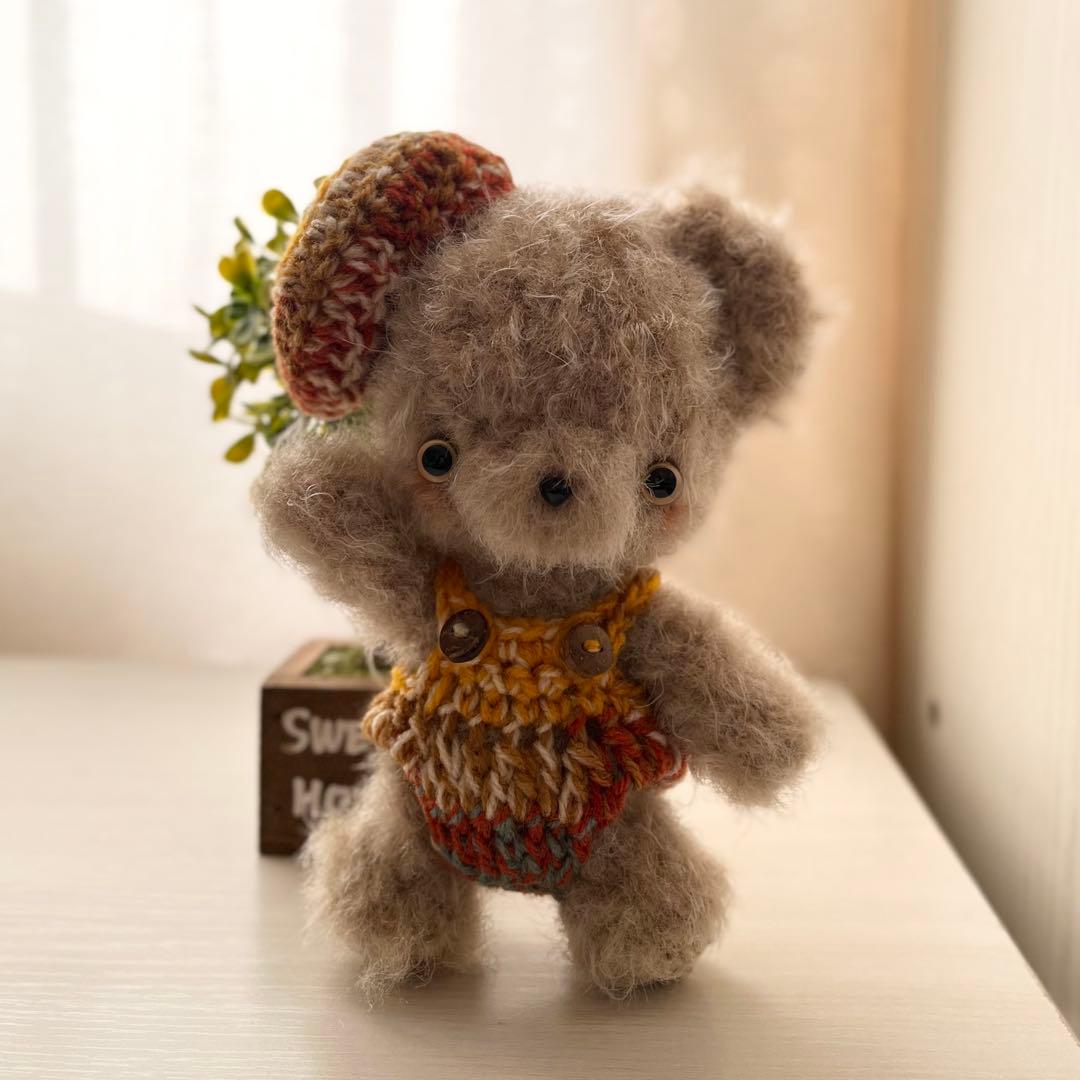 うさぎ・くま　編みぐるみ　計2点