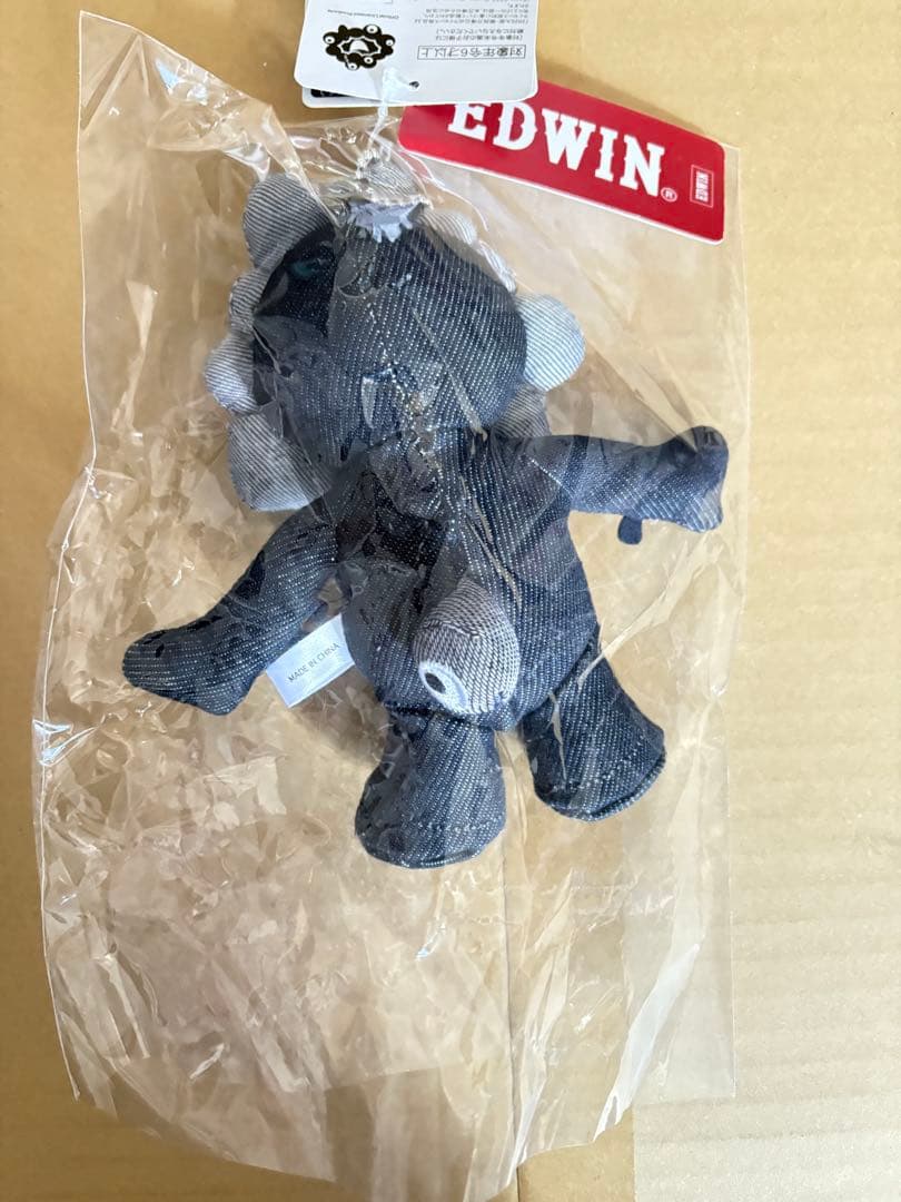 ミャクミャクEDWIN エドウィン マスコット全身 黒ミャクミャク