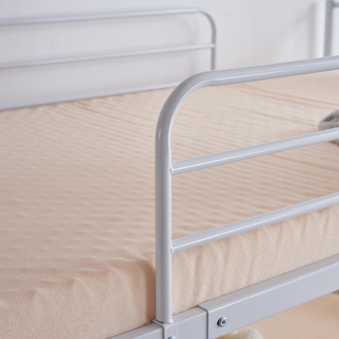 大人気！【ホワイト】三段ベッド パイプベッド　分離可能 スチールベッド耐震