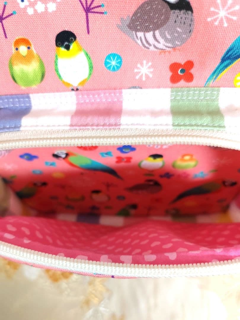 コンゴウインコ　ズグロシロハラインコ　ウロコ　コザクラインコ　リュック