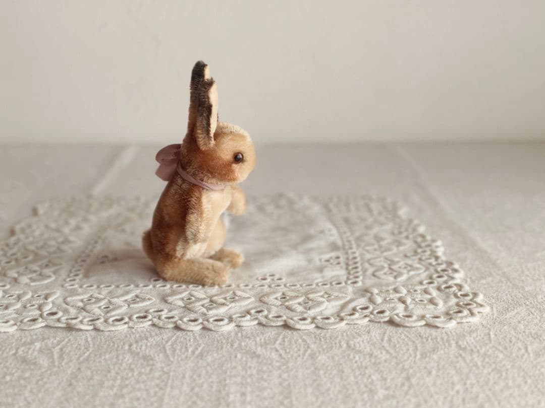 * vintage steiff ୨୧ * 立ち姿の かわいいウサちゃん