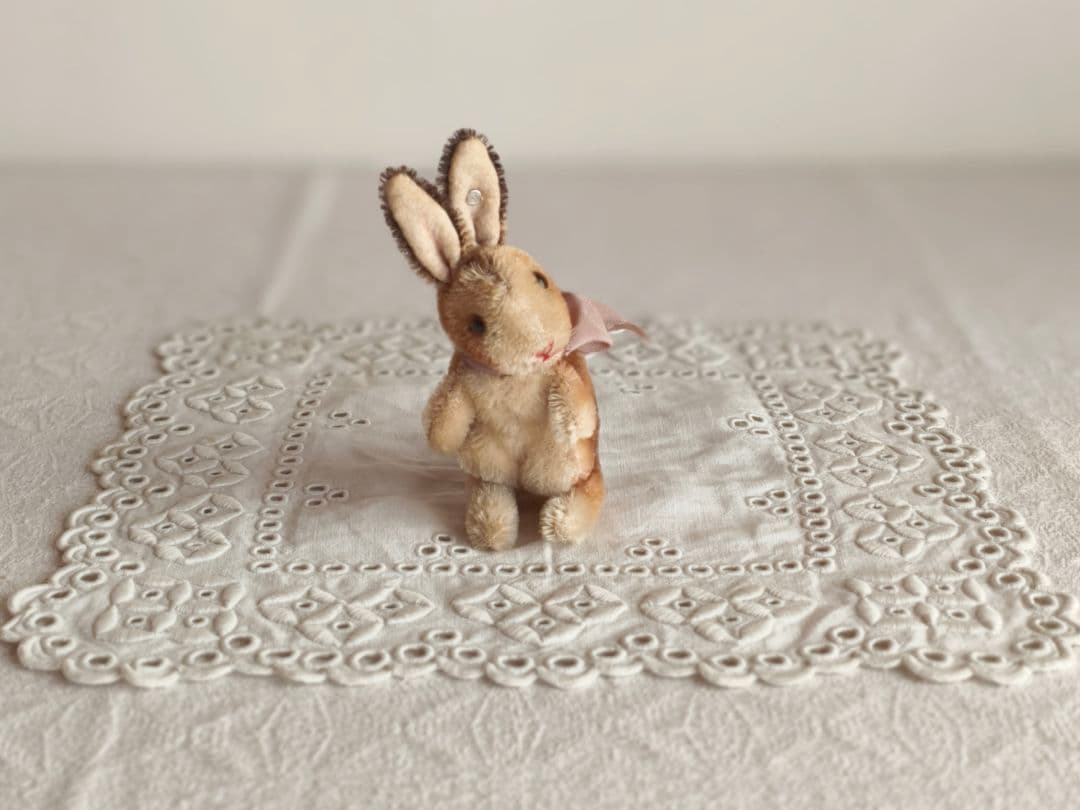 * vintage steiff ୨୧ * 立ち姿の かわいいウサちゃん