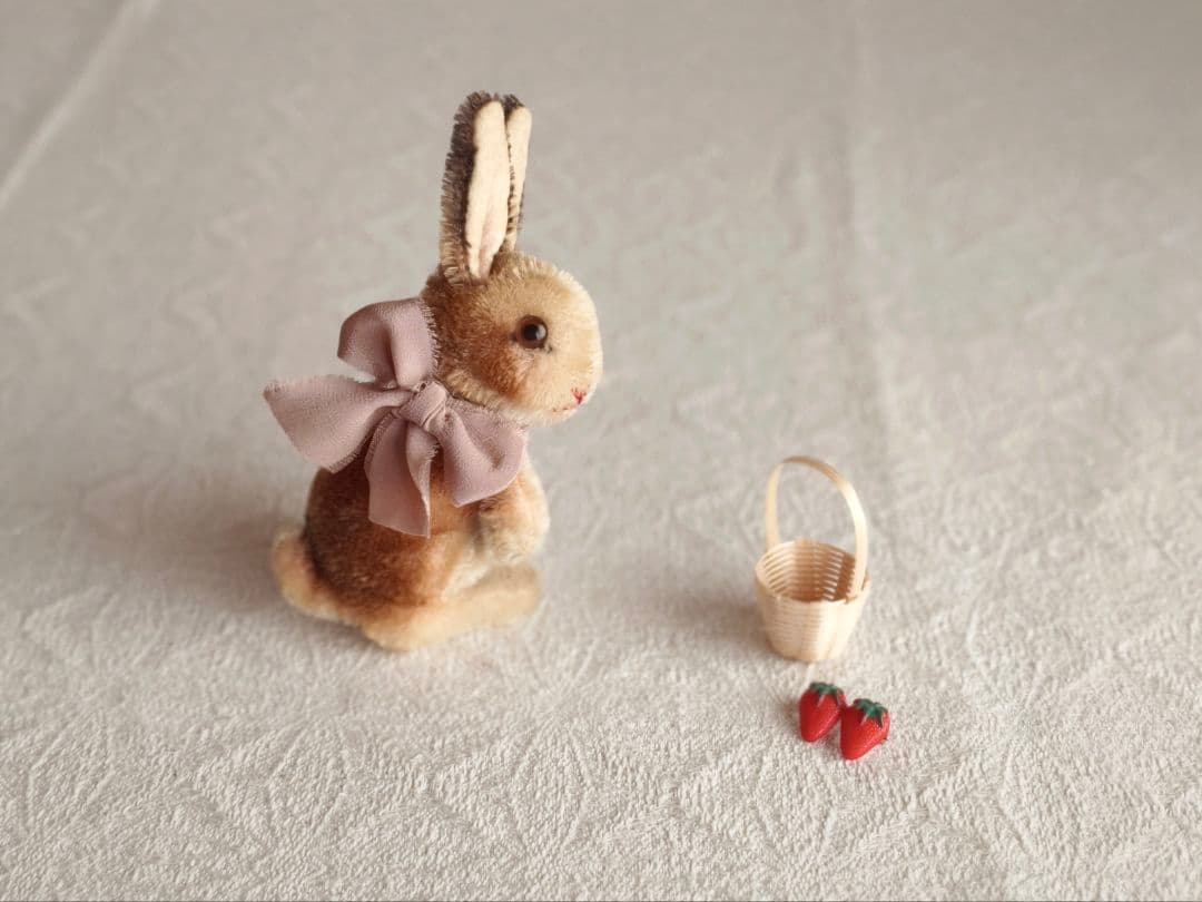 * vintage steiff ୨୧ * 立ち姿の かわいいウサちゃん