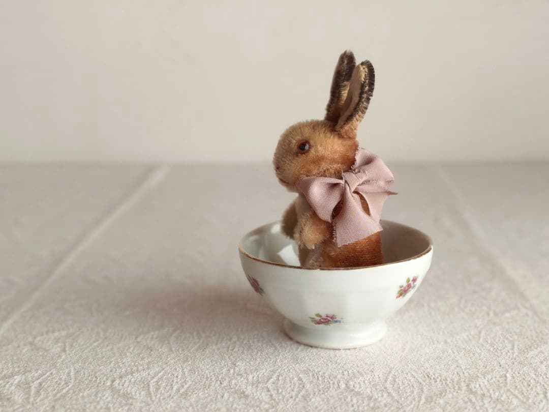 * vintage steiff ୨୧ * 立ち姿の かわいいウサちゃん