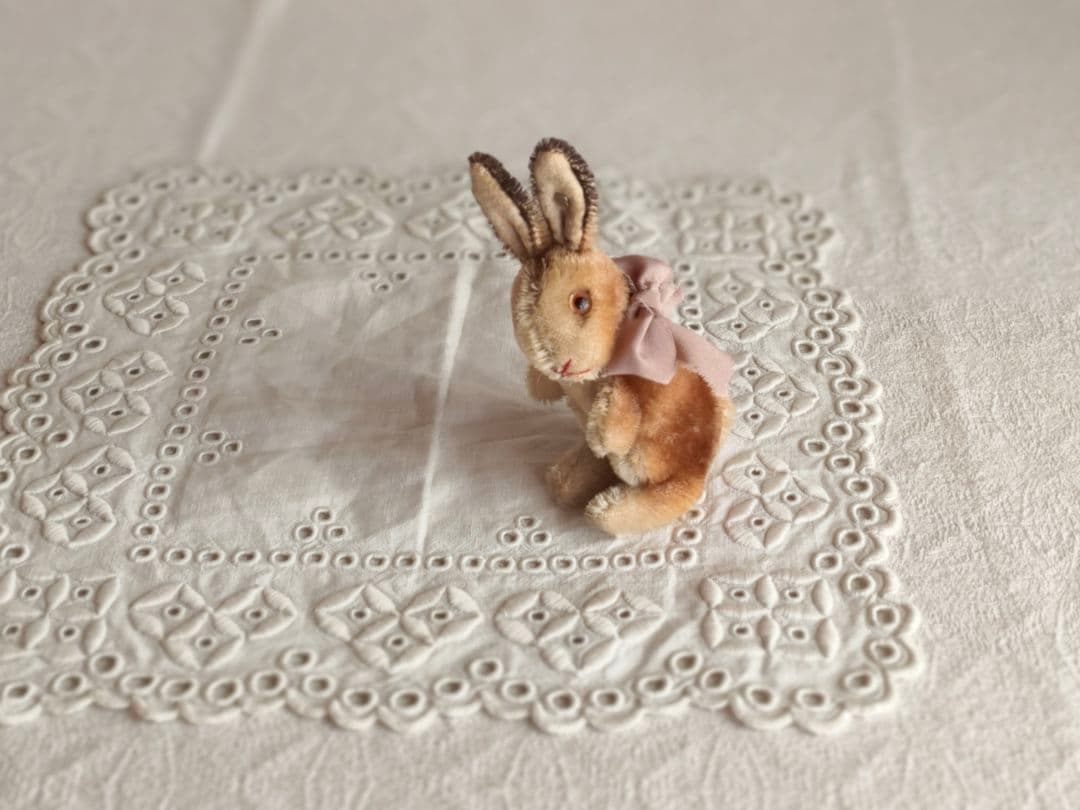 * vintage steiff ୨୧ * 立ち姿の かわいいウサちゃん