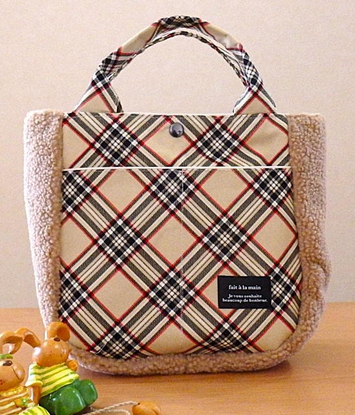 ハンドメイド　タックフリルのトートバッグ（FZ-37）他４点のおまとめ