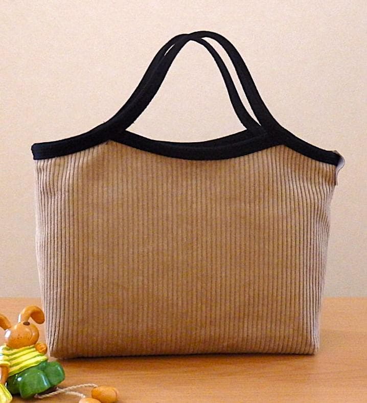 ハンドメイド　タックフリルのトートバッグ（FZ-37）他４点のおまとめ