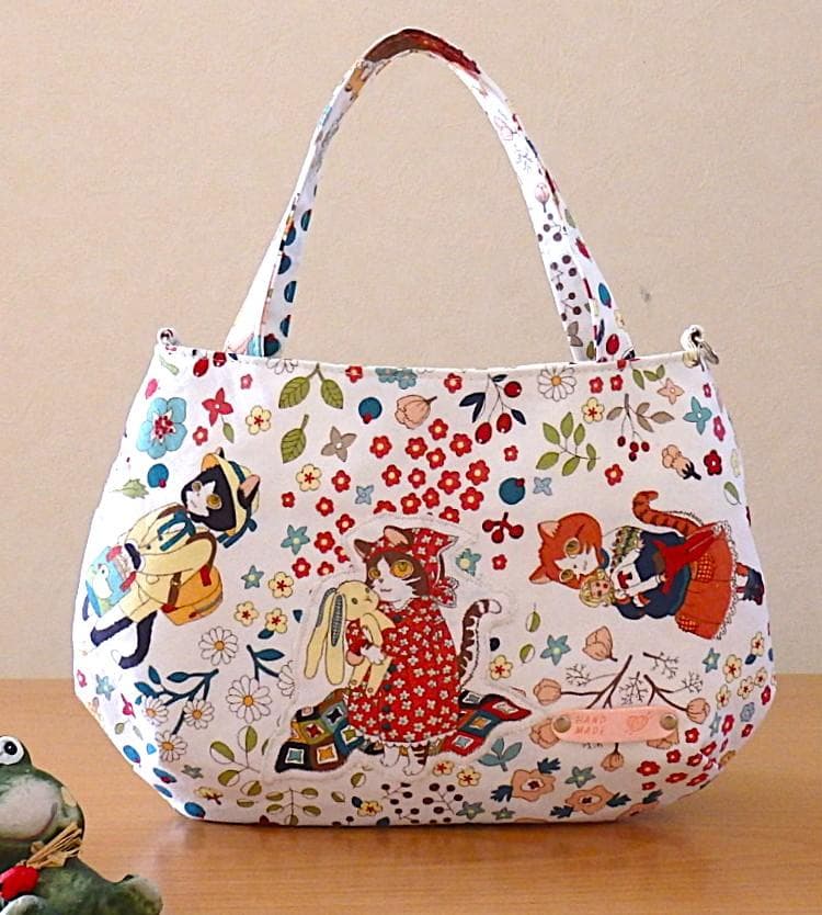 ハンドメイド　タックフリルのトートバッグ（FZ-37）他４点のおまとめ