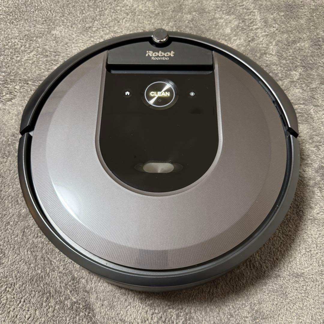 【美品】iRobot ルンバ i7+ クリーンベース付き　ロボット掃除機