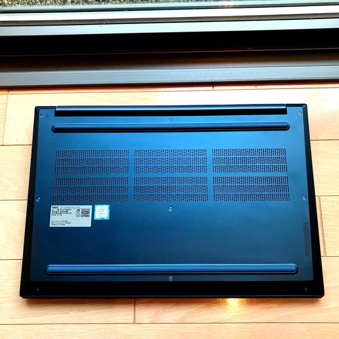 美品LaVieVEGA LV750/R【有機ELUltraHD4Kディスプレイ】