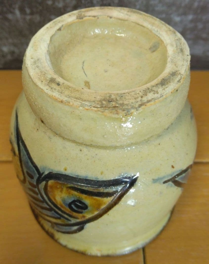 人間国宝 金城次郎 湯呑(海老魚紋) 栞 共箱 美品 壺屋焼 やちむん 壷屋焼