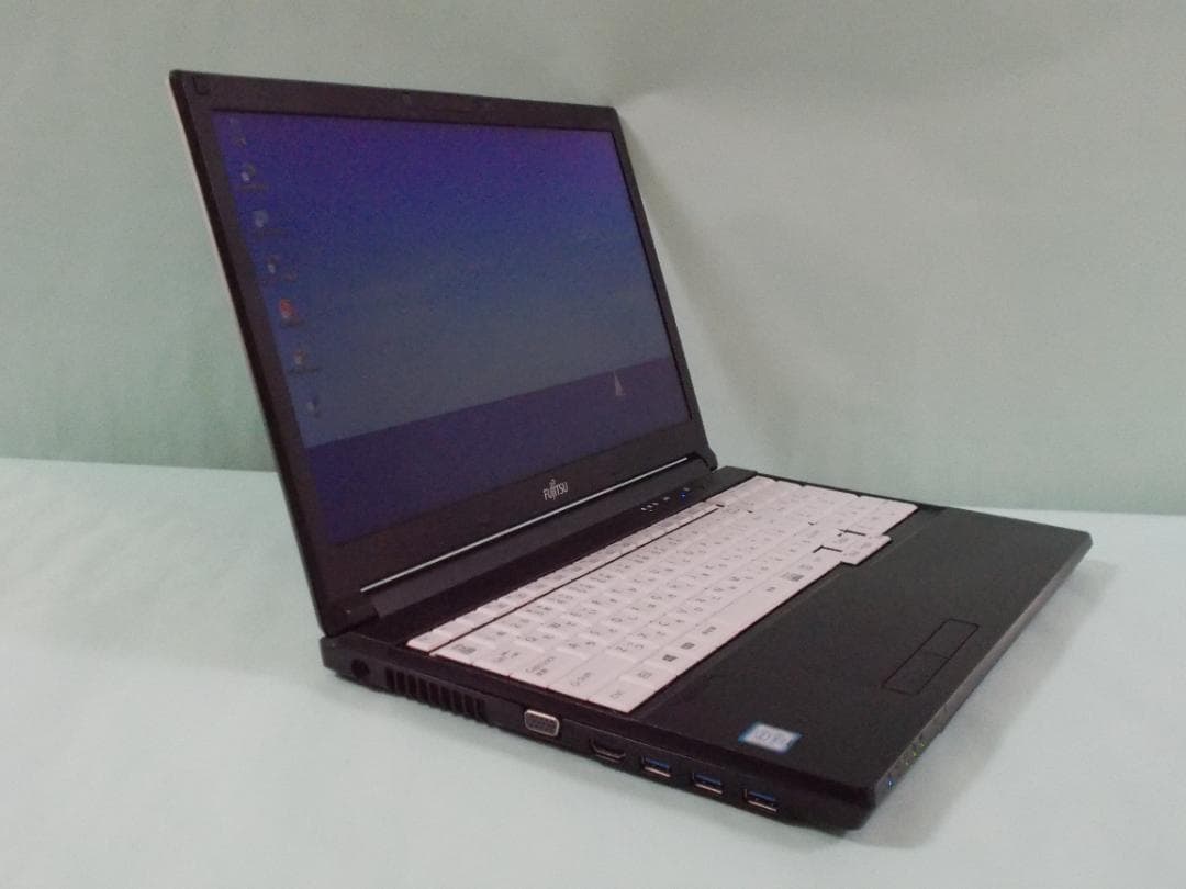 富士通ノートパソコンLifebook　A576/SX