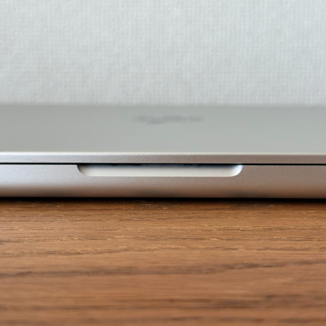 MacBook Pro 16インチ M1 Max (64GB / 2TB)