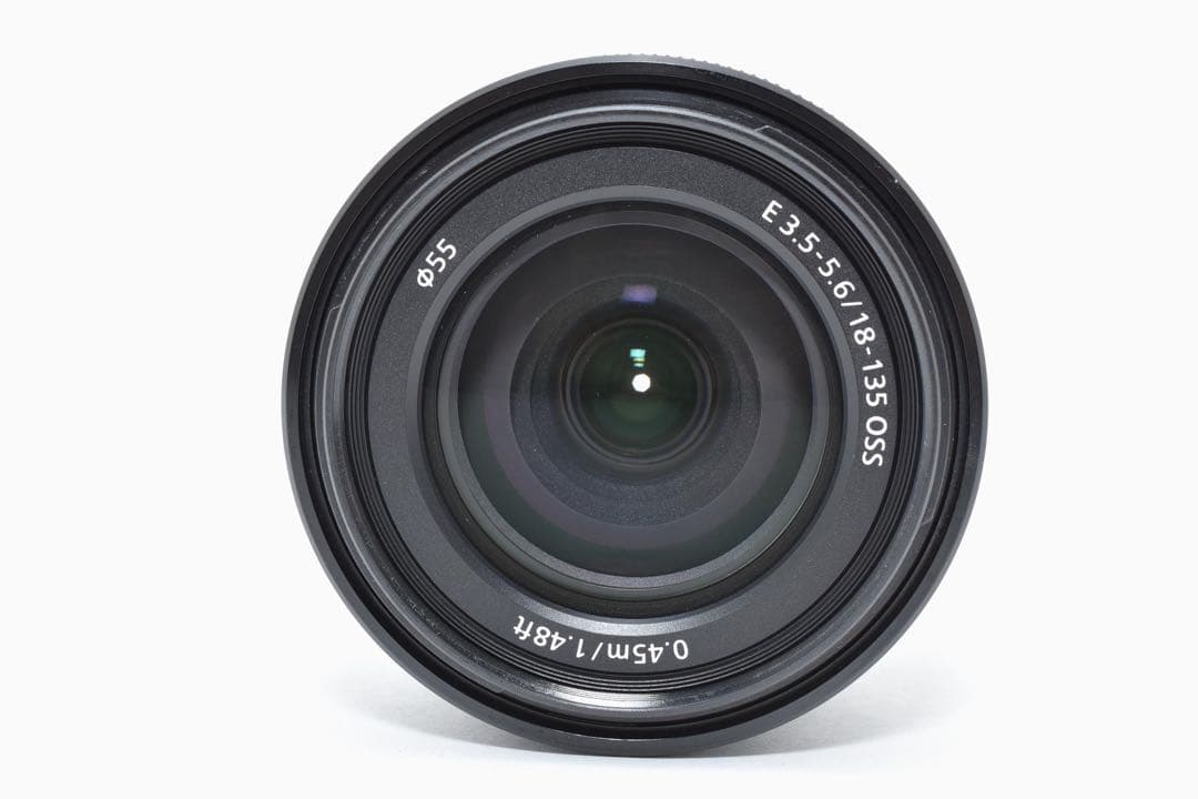 Sony E 18-135mm F3.5-5.6 OSS ズームレンズ