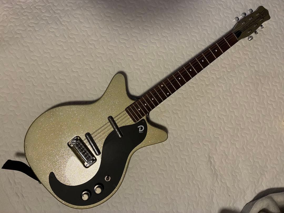 ダンエレクトロ