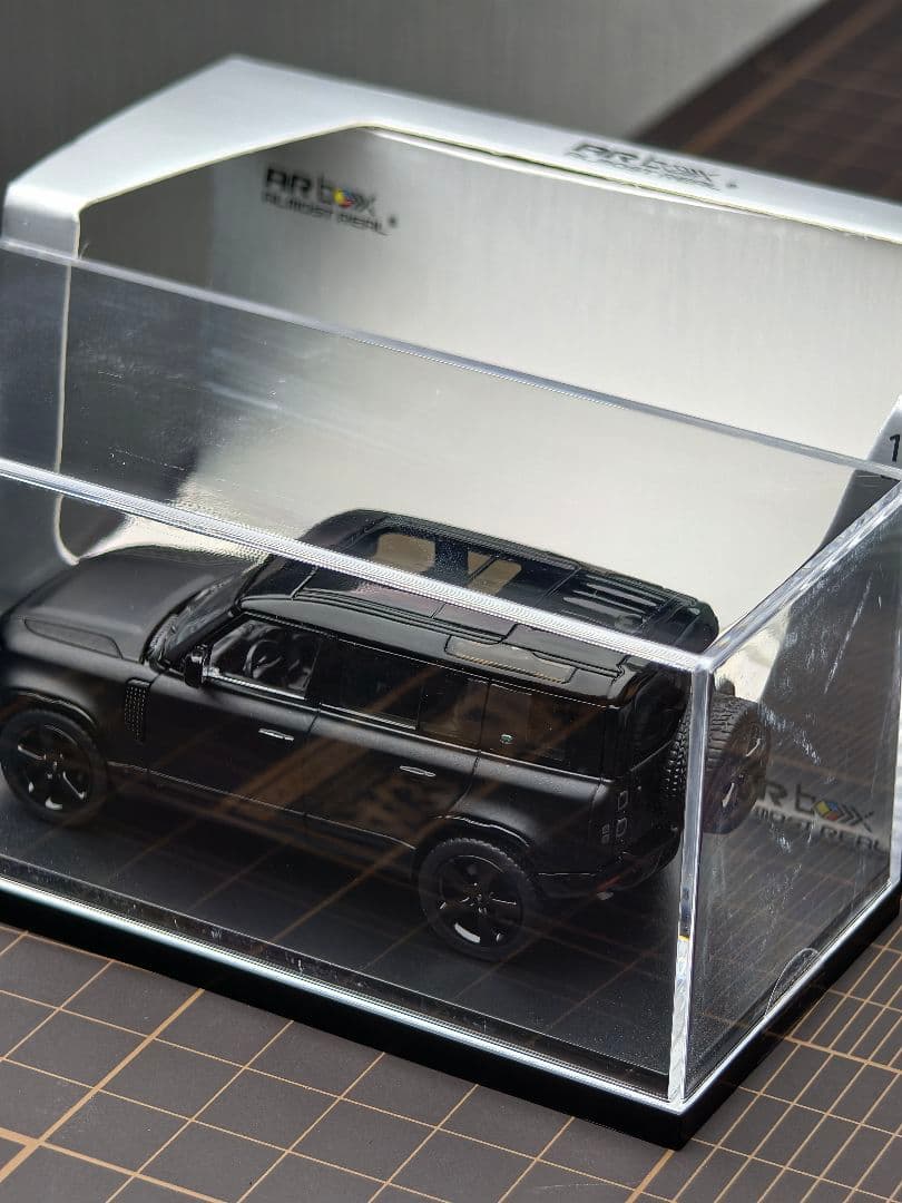 1/64 AR Land Rover Defenderサテンブラックカスタム仕様