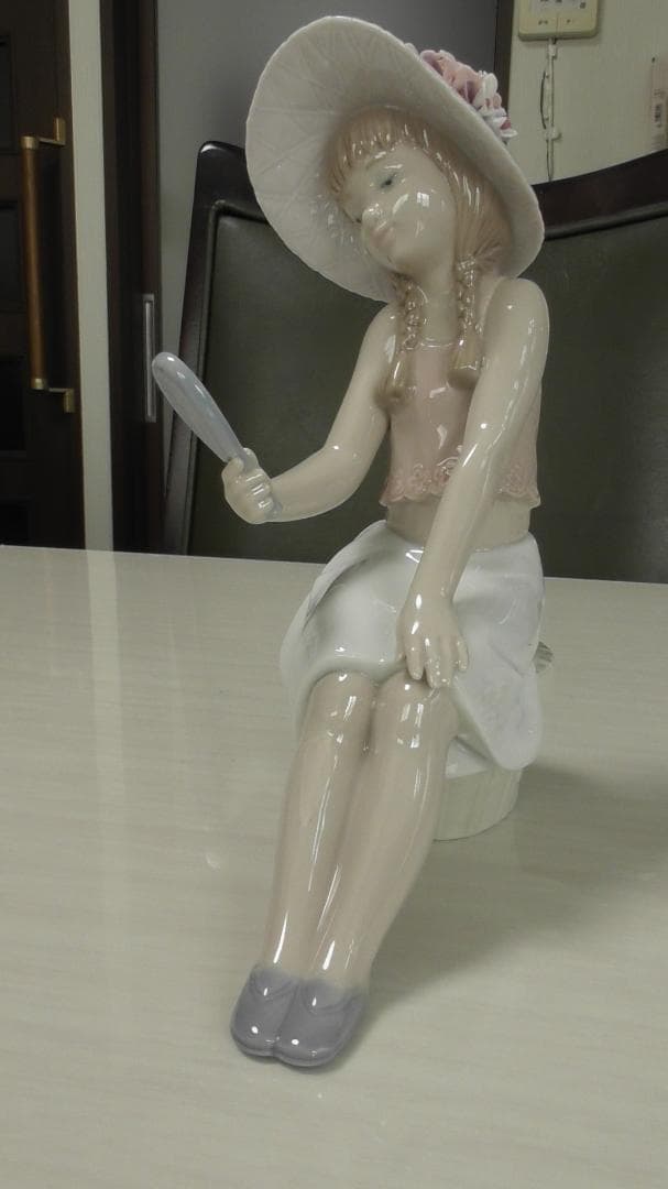 LLADRO　リヤドロ　【にあうかな】　リアドロ　インテリア　Ｌ557