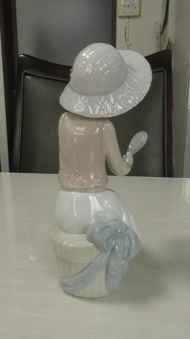 LLADRO　リヤドロ　【にあうかな】　リアドロ　インテリア　Ｌ557