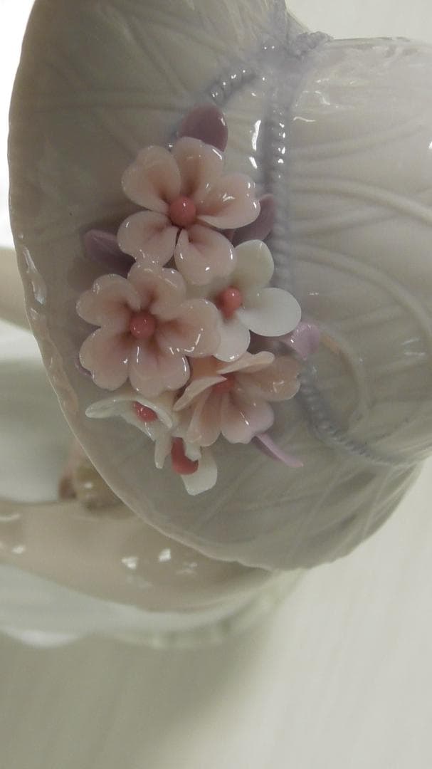 LLADRO　リヤドロ　【にあうかな】　リアドロ　インテリア　Ｌ557