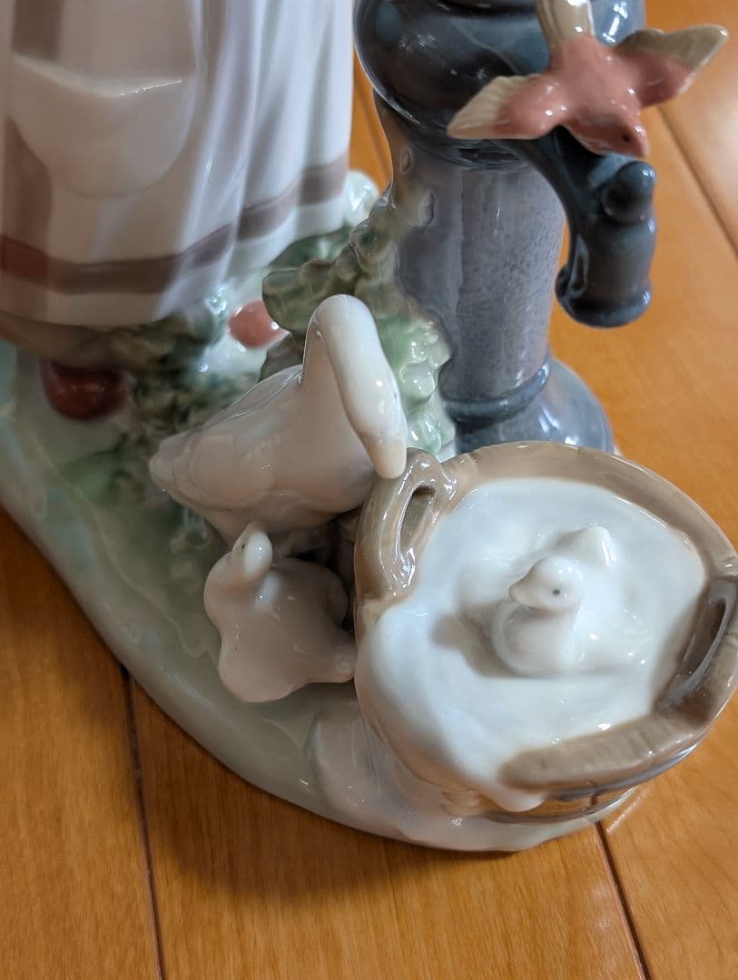 m*u様 リヤドロ 5285 農場の夏 H24㎝ フィギュリン 少女 アヒル 【