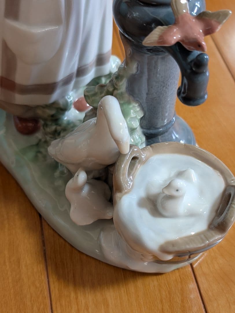 m*u様 リヤドロ 5285 農場の夏 H24㎝ フィギュリン 少女 アヒル 【