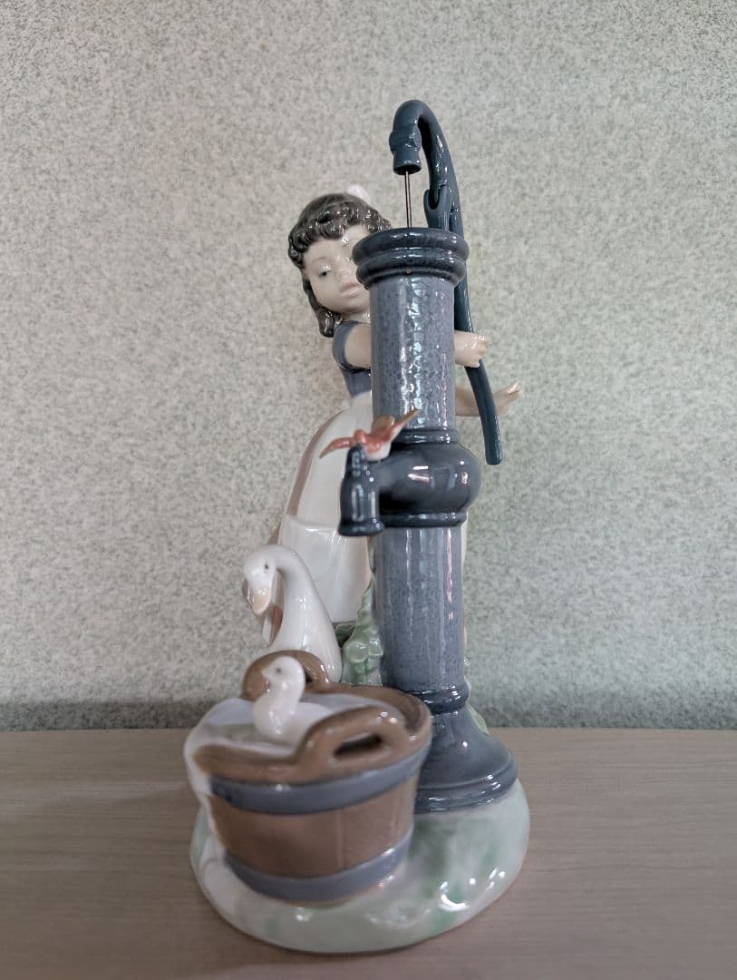 m*u様 リヤドロ 5285 農場の夏 H24㎝ フィギュリン 少女 アヒル 【