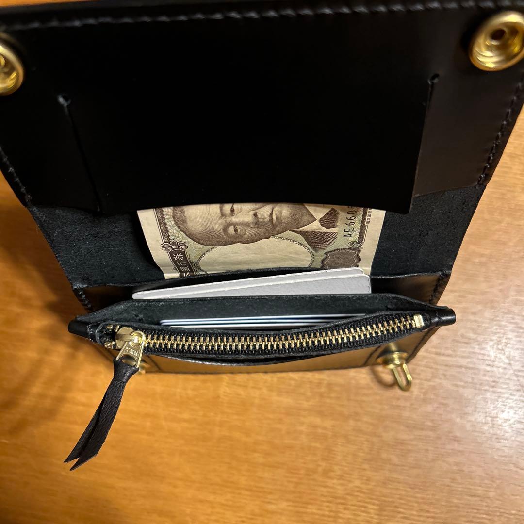 トラッカーウォレット　牛革クロコ型押し　2つ折り財布　ミドルウォレット