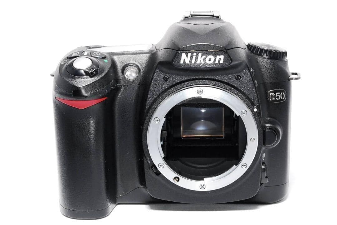 ♥思い出をキレイに♥Nikon D50♥CCDセンサー搭載♥高画質一眼レフ