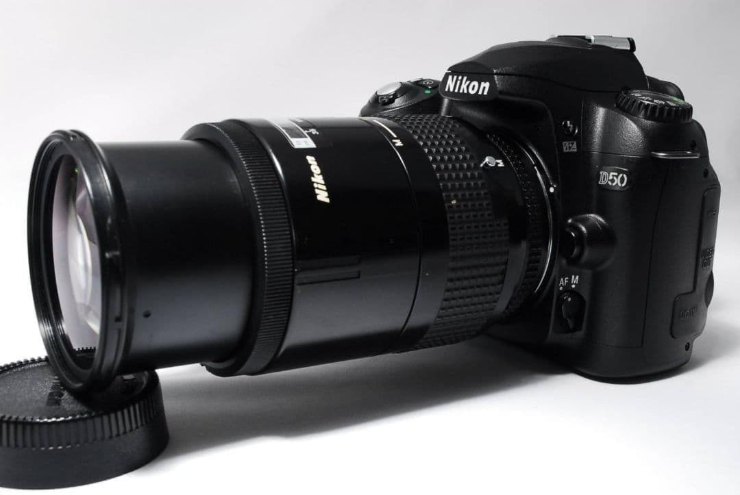 ♥思い出をキレイに♥Nikon D50♥CCDセンサー搭載♥高画質一眼レフ