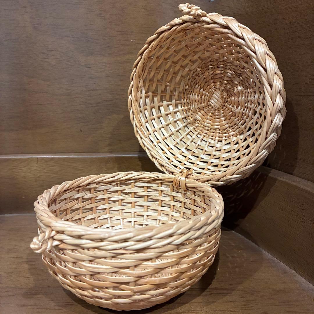ラトビアかご　ヤナギかご　新品、未使用品