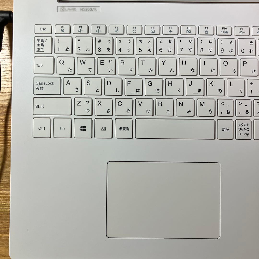 美品　NEC LAVIE NS300/K 白　第7世代i3 office付
