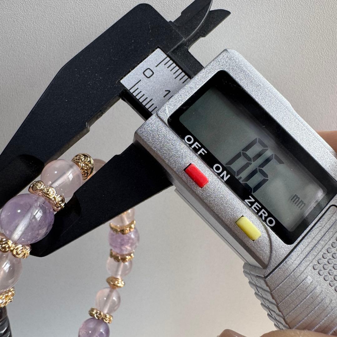 一点物　天然石　ハンドメイドブレス　アイオライトサンストーン　金魚　アメジスト