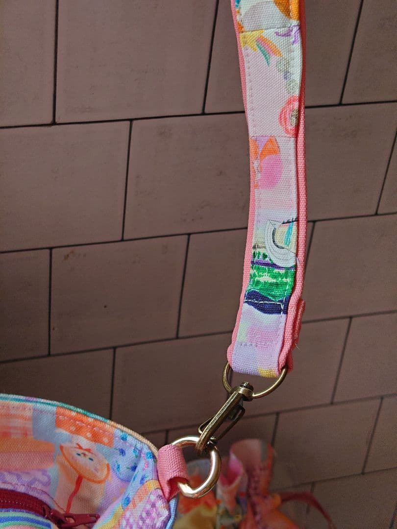 ユキエモン柄　パネル　ファスナー付き　トートバッグ　ショルダー紐と巾着