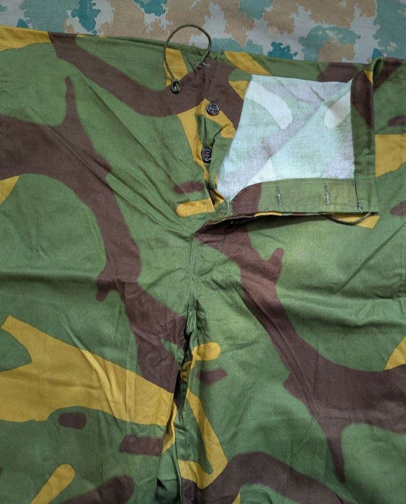 ユーゴスラビア軍 MOL68 スナイパー オーバースーツ パームツリーカモ 古着