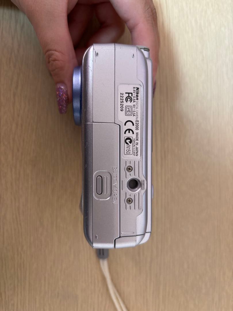 美品 Nikon Coolpix 3200 コンパクトデジタルカメラ